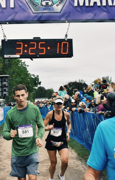 How Using CBD Oil Tinctures Helped Me Train for a Marathon and Get a PR